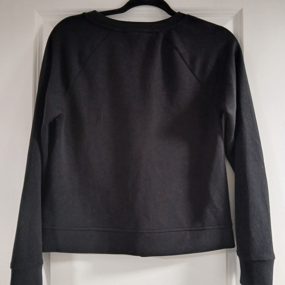 Cable & Gauge Black Long Sleeve Top with Button Details - Picture 3 of 4
